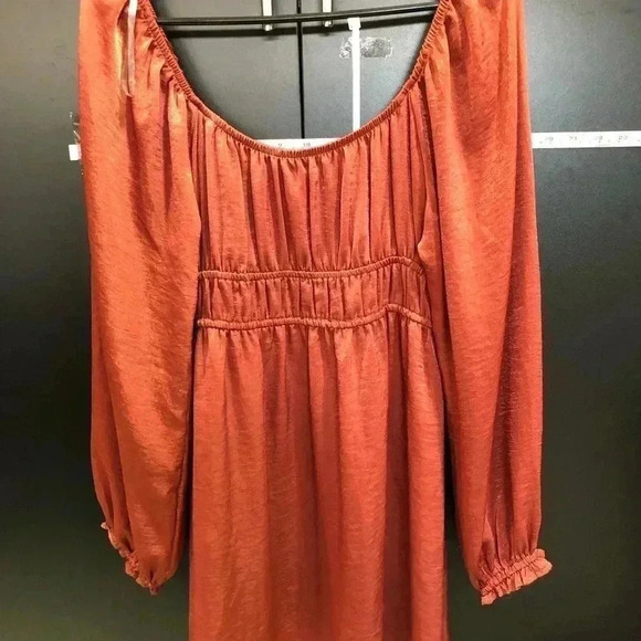 Altar’d State Midi Long Sleeve,elastic waist, crimson color,shimmer shine - Picture 3 of 11